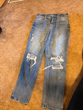 Boyfriend Distressed Jeans - Light Blue